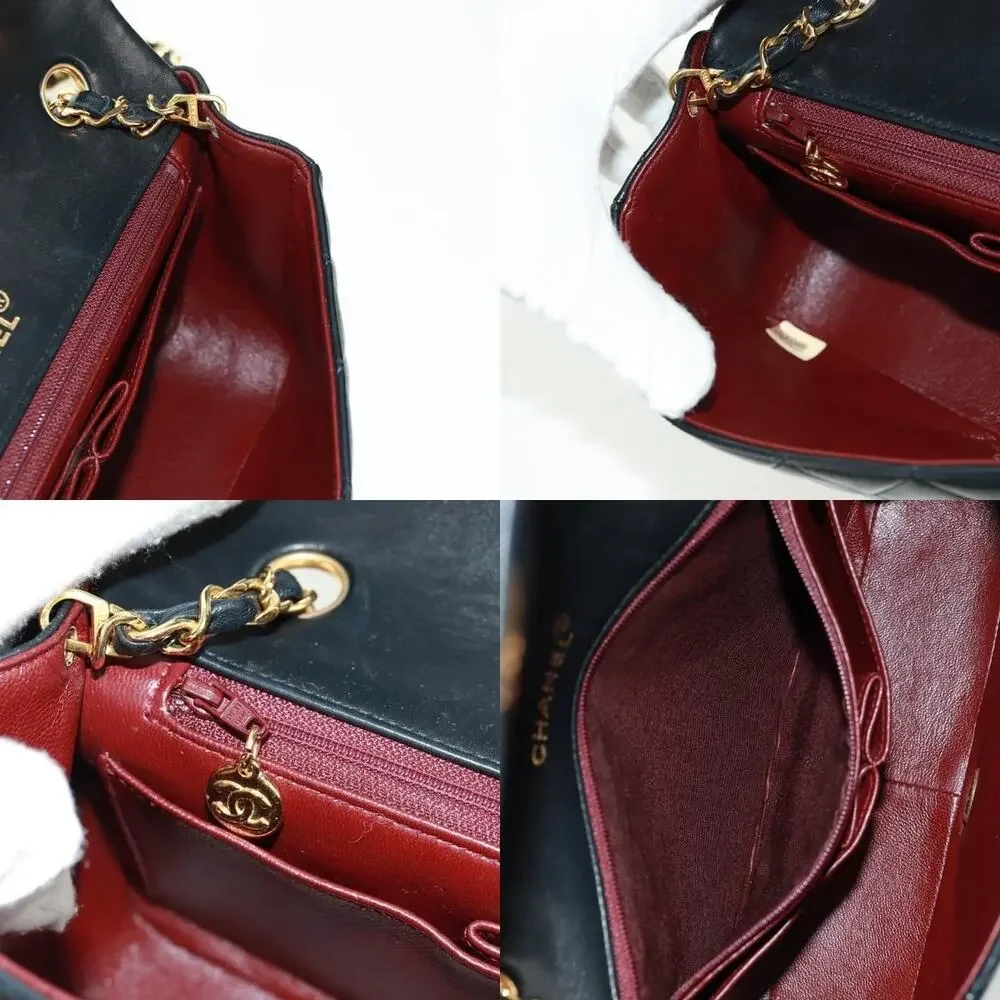 Chanel Matelasse Chain Shoulder Bag - Picture 7 of 8
